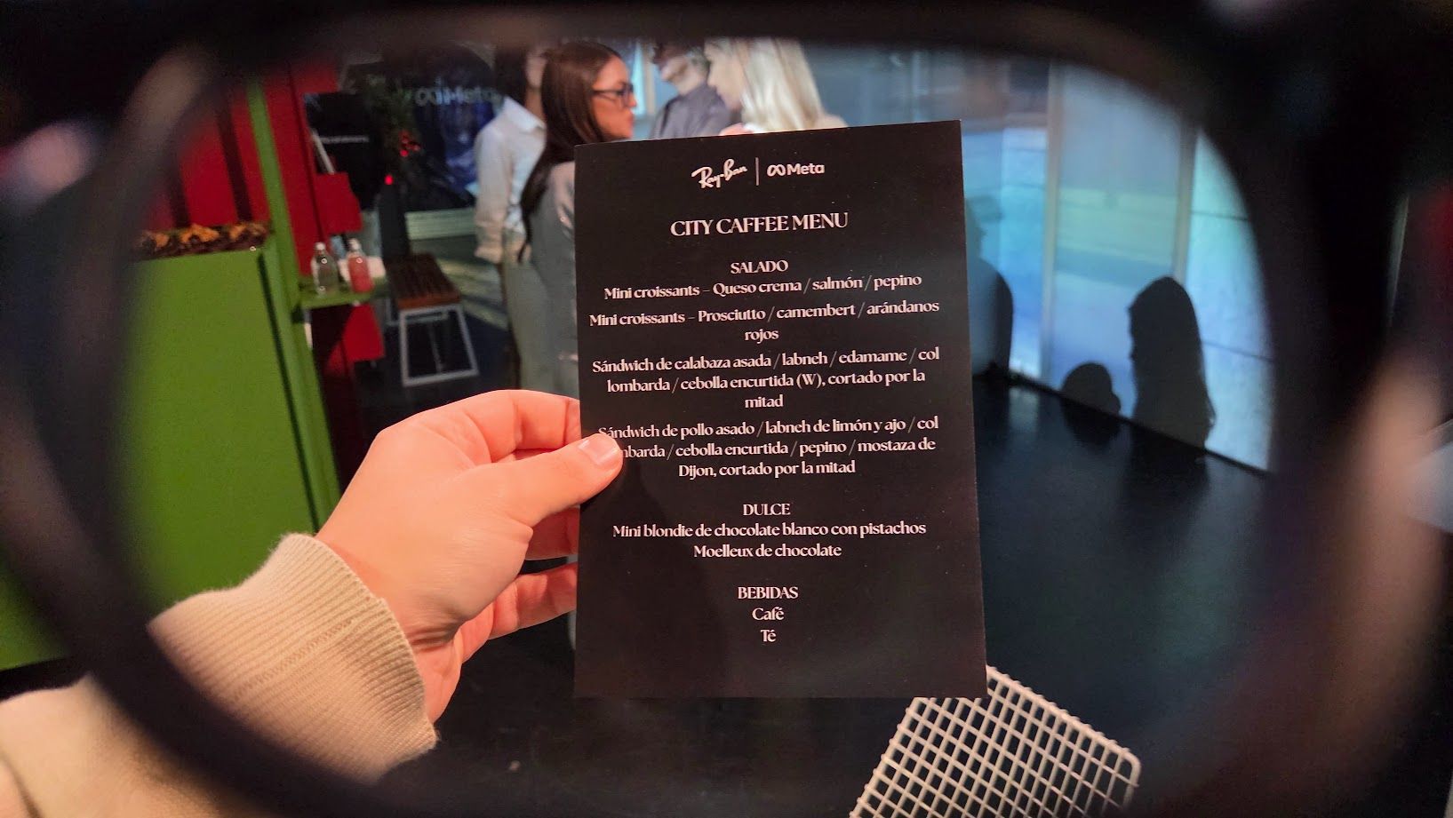 Okulary Ray-Ban Meta poradziły sobie z przetłumaczeniem tego menu