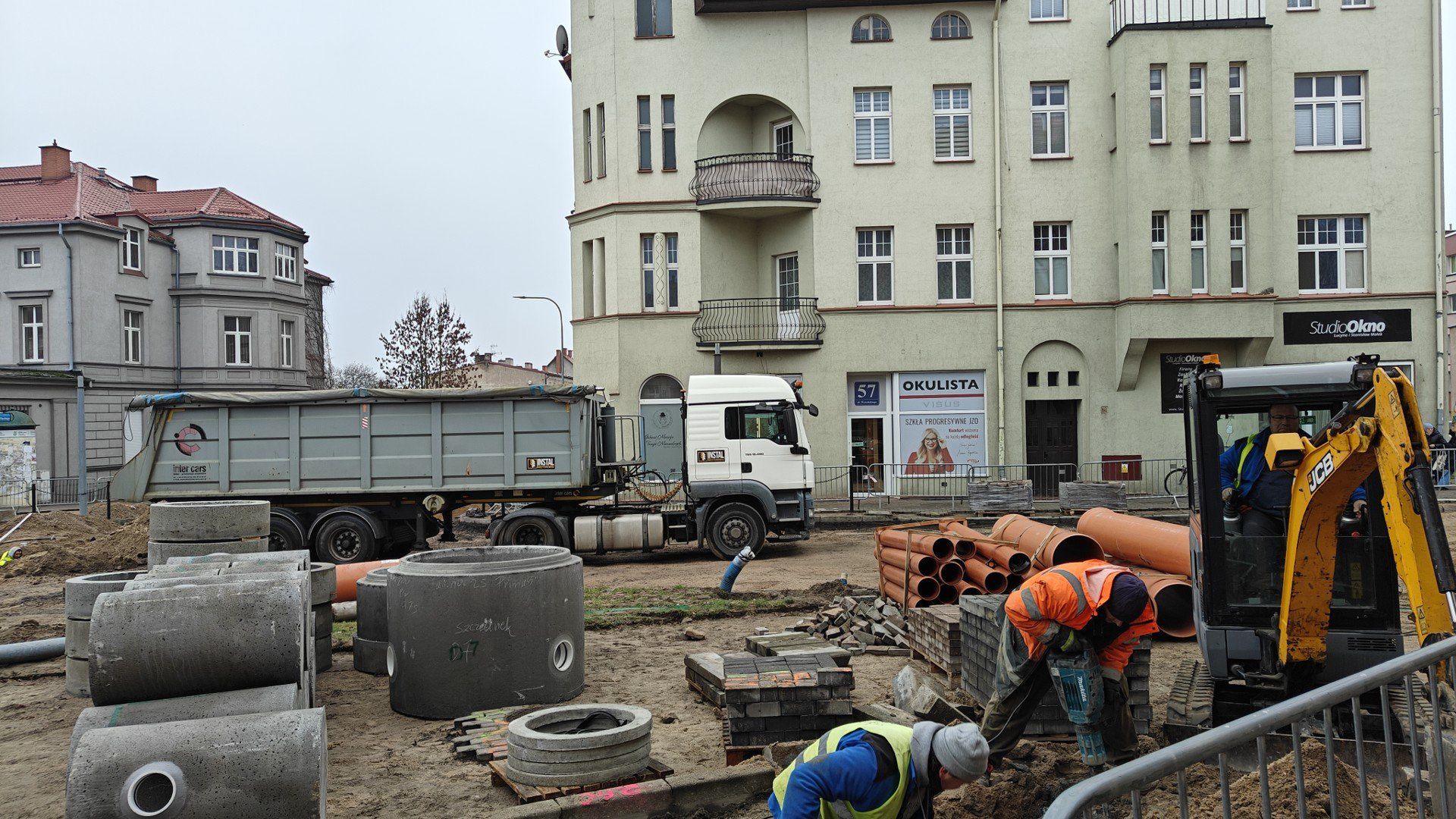 W centrum Szczecinka trwa budowa nowego ronda