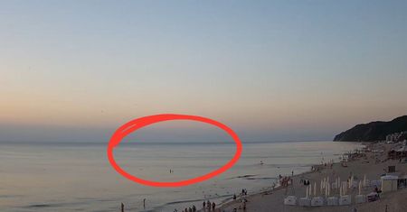 Zegar wskazał 21:38. To działo się w Bałtyku