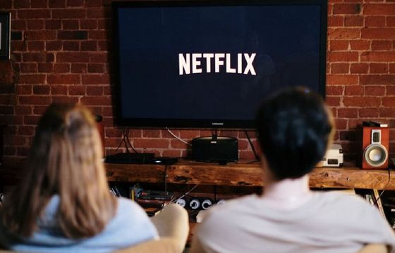 Netflix najbardziej angażuje na polskim TikToku. Allegro liderem oglądalności