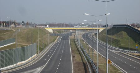 GDDKiA zacznie wprowadzać w Polsce inteligentne drogi