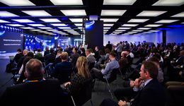 Elektromobilność bez sieci? Eksperci ostrzegają: czas działa na naszą niekorzyść!