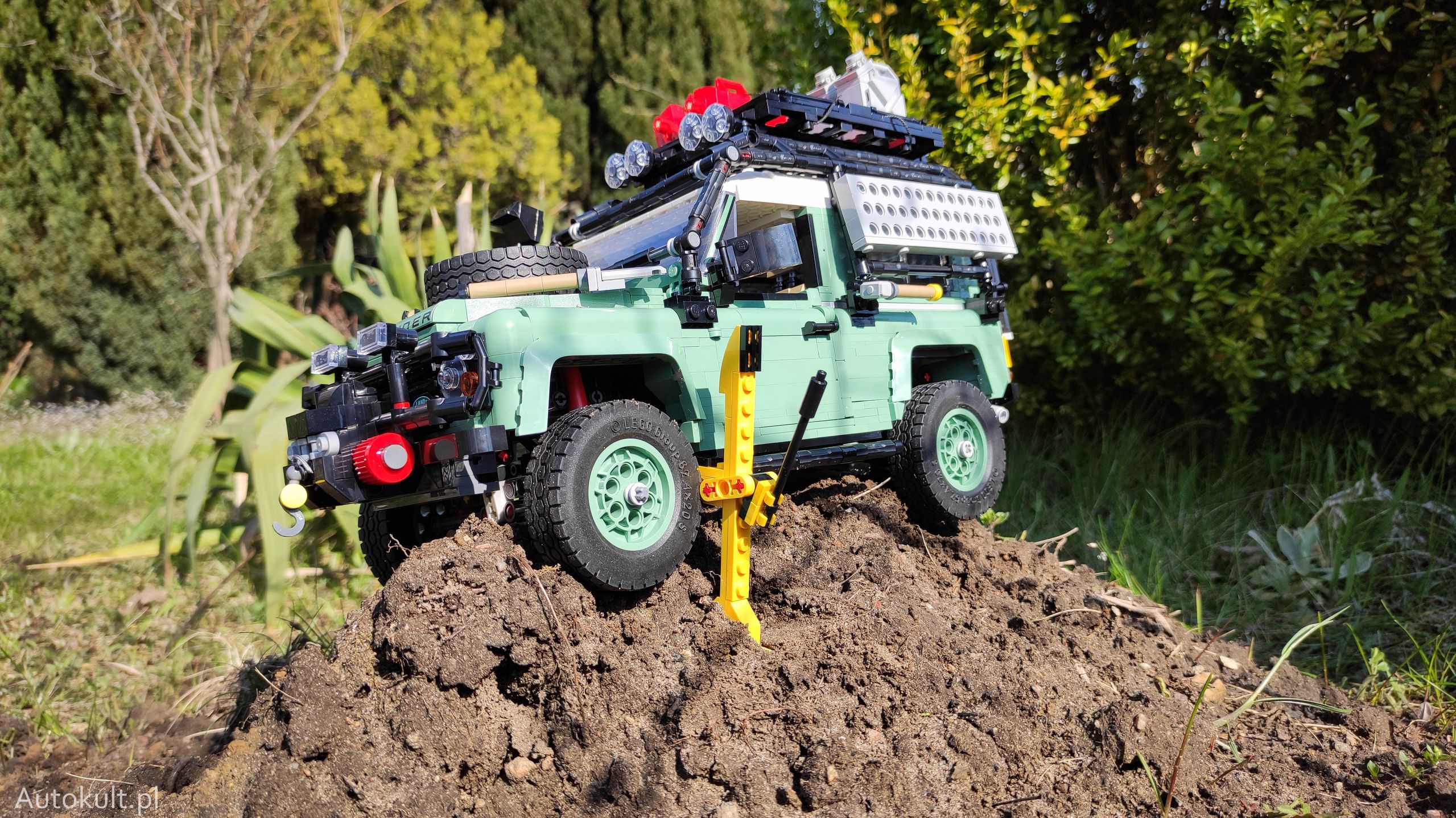 Land Rover Classic Defender 90 Lego Icons