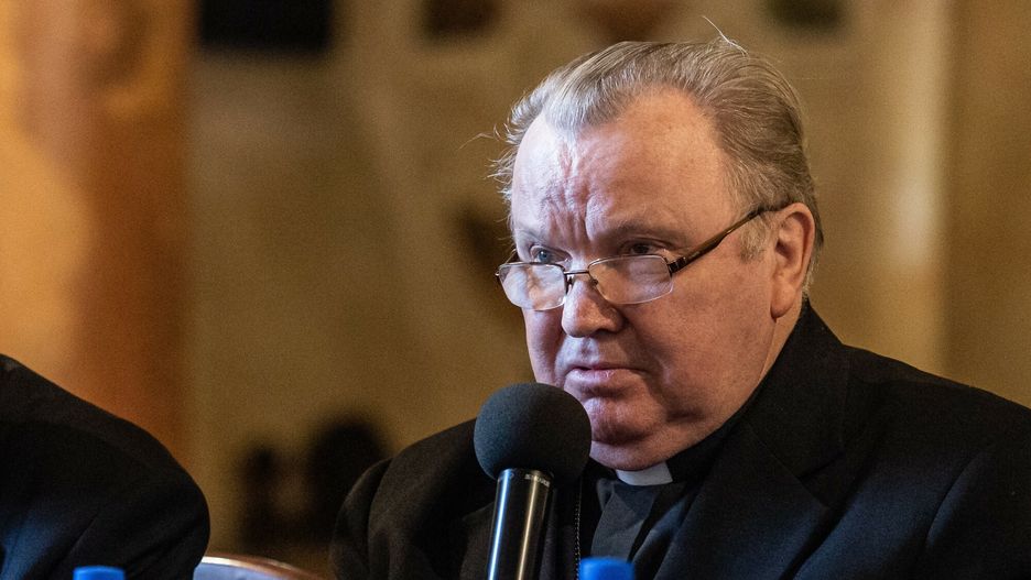 Abp Marian Gołębiewski miał tuszować przypadki pedofilii w podlegających mu diecezjach