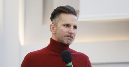 Marcin Bosak znów dał szansę miłości? Ktoś pojawił się u jego boku