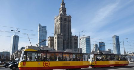 Warszawa. W wakacje zmieni się rozkład komunikacji miejskiej