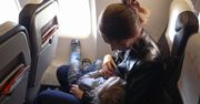 Karmiła piersią w samolocie. Reakcja obsługi ją zszokowała