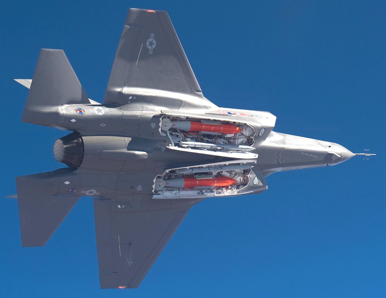 F-35 Flugzeug mit B61-Atombomben