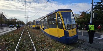 Toruń: Wykolejenie tramwaju. Jest ranny