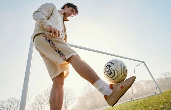 Burberry pokazało kampanię na jesień 2026. W obsadzie Beckham i Heung-min