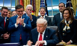 Koniec rekordowego shutdownu. Trump podpisał ustawę