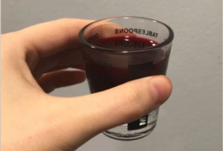 Piła sok z buraka każdego dnia przez tydzień. Opowiedziała o kuracji (WIDEO)