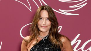 Carla Bruni szczerze o uzależnieniu. "Było dla mnie prawdziwym oparciem"