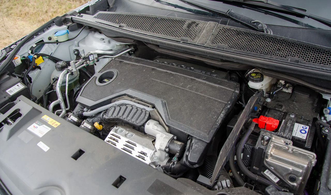 Już nie PureTech, a nowy 1.2 Turbo Stellantisa. Czy warto kupić auto z tym silnikiem?