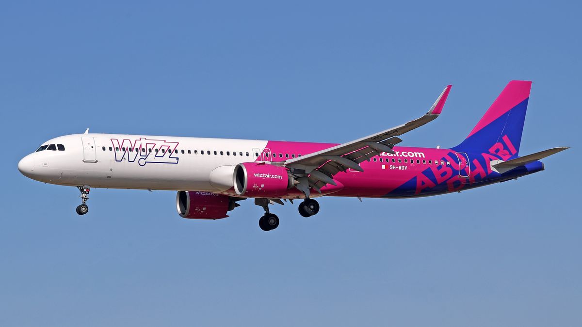 An Airbus A321-271NX from Wizz Air, featuring the Abu Dhabi livery, is landing at Barcelona Airport in Barcelona, Spain, on February 29, 2024. (Photo by Urbanandsport/NurPhoto via Getty Images)