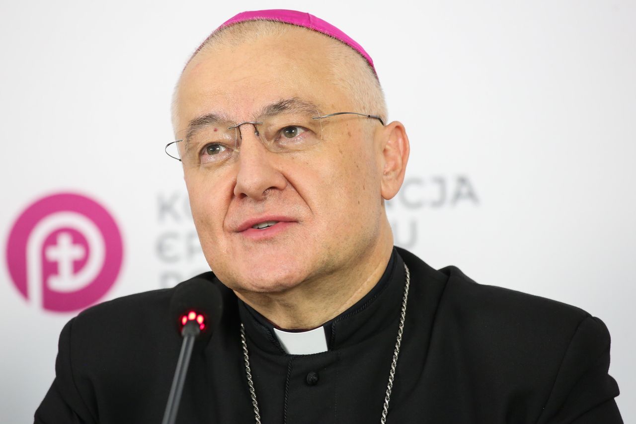 Biskup o atakach w polskich szkołach. "Apeluję"