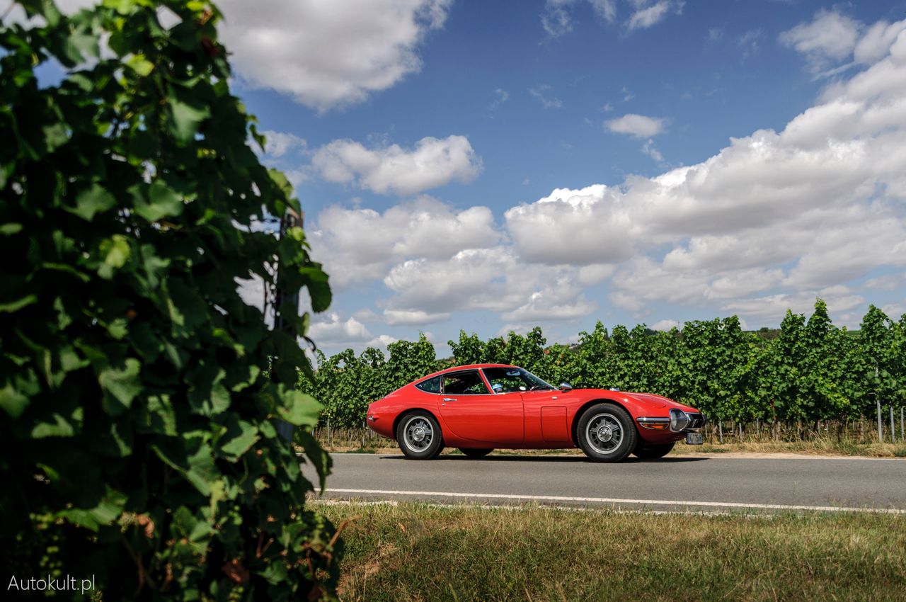 Toyota 2000GT