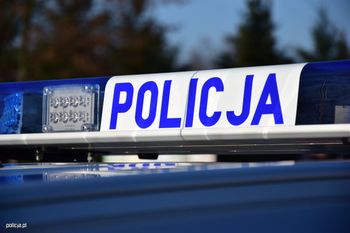 Tragedia na chodniku w Warszawie. Starszy mężczyzna zginął po użyciu broni