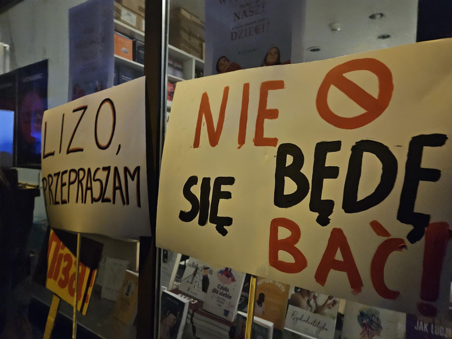 Uczestnicy marszu dla Lizy nieśli poruszające transparenty