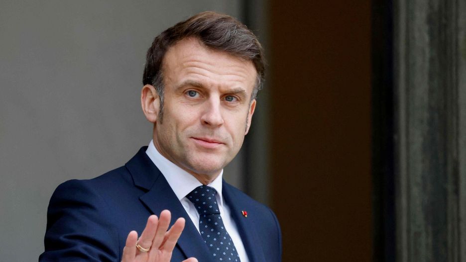 Archiwum zagraniczne East News 2025-02
France's President Emmanuel Macron gestures as he waits for Romania's interim President for talks at the Elysee presidential Palace in Paris on February 19, 2025, one day after a meeting with seven European countries, focused on Ukraine, in the belief that ?Russia is an existential threat? to the continent. After bringing together the heavyweights of the European Union, Emmanuel Macron will have spoken to the 27 Member States by the end of the week. (Photo by Ludovic MARIN / AFP)
LUDOVIC MARIN
