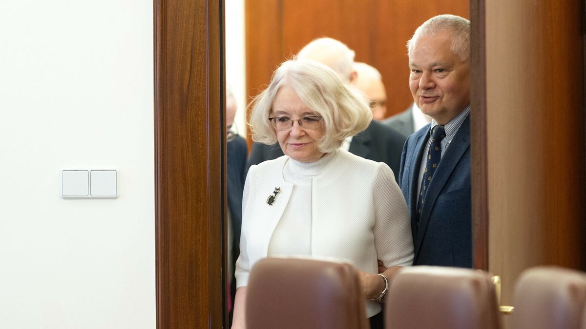 Od lewej: prof. Grażyny Ancyparowicz i prof. Adam Glapiński