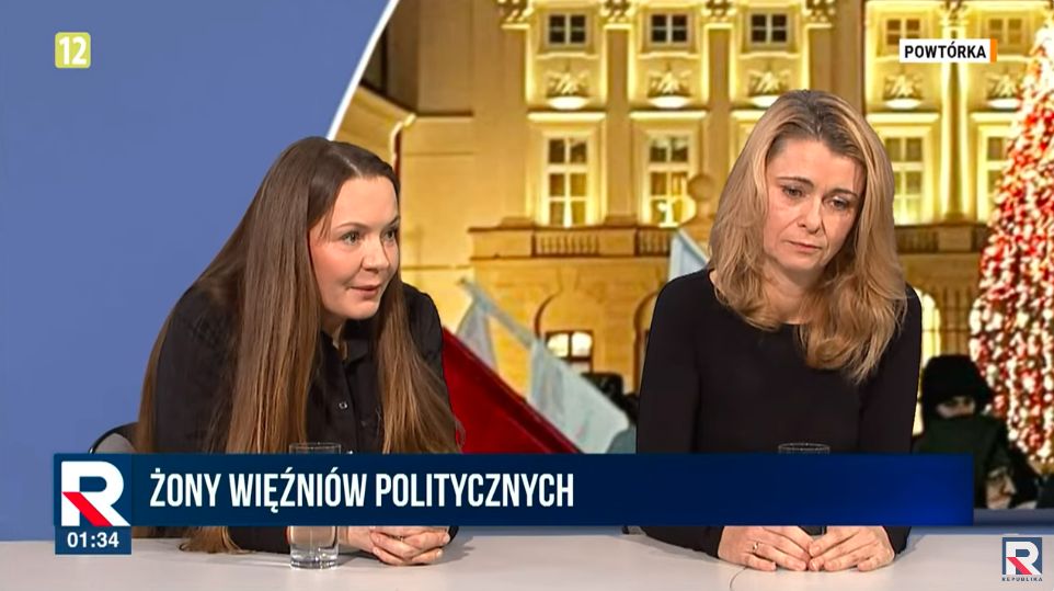 Żony Kamińskiego i Wąsika podczas wywiadu z Danutą Holecką w TV Republika