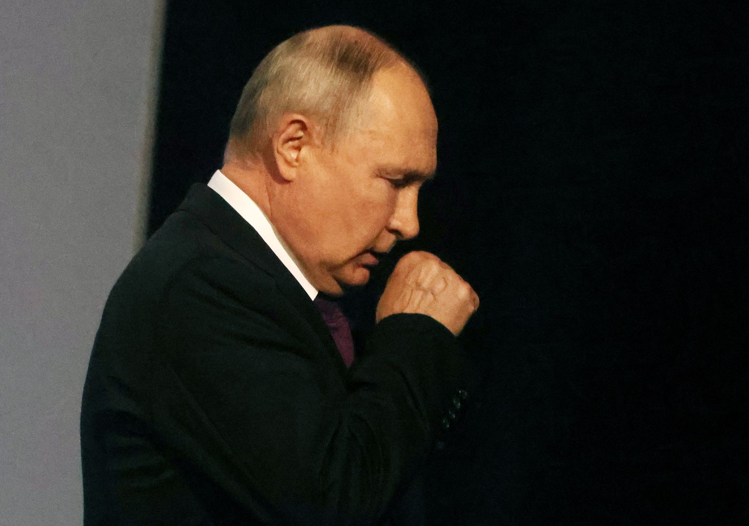 Bliscy martwią się o Putina. Unika kontaktu ze względu na stan zdrowia?