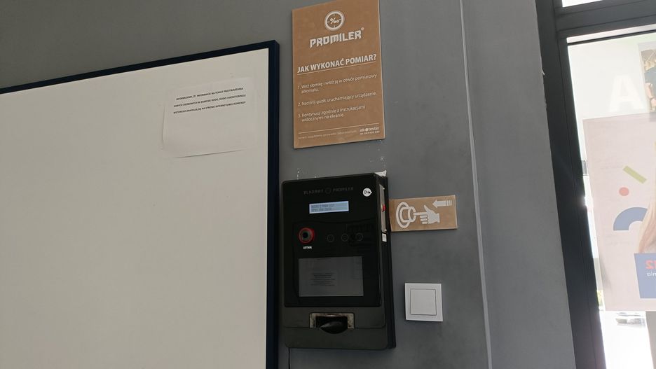 Ten alkomat pokazuje dokładny wynik badania