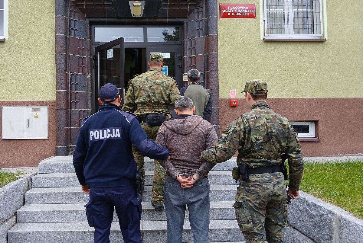 Zagrażali bezpieczeństwu Polski. SG zatrzymała prawie 100 cudzoziemców