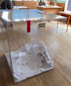 Do której można głosować w II turze wyborów prezydenckich 2025? Są pewne wyjątki