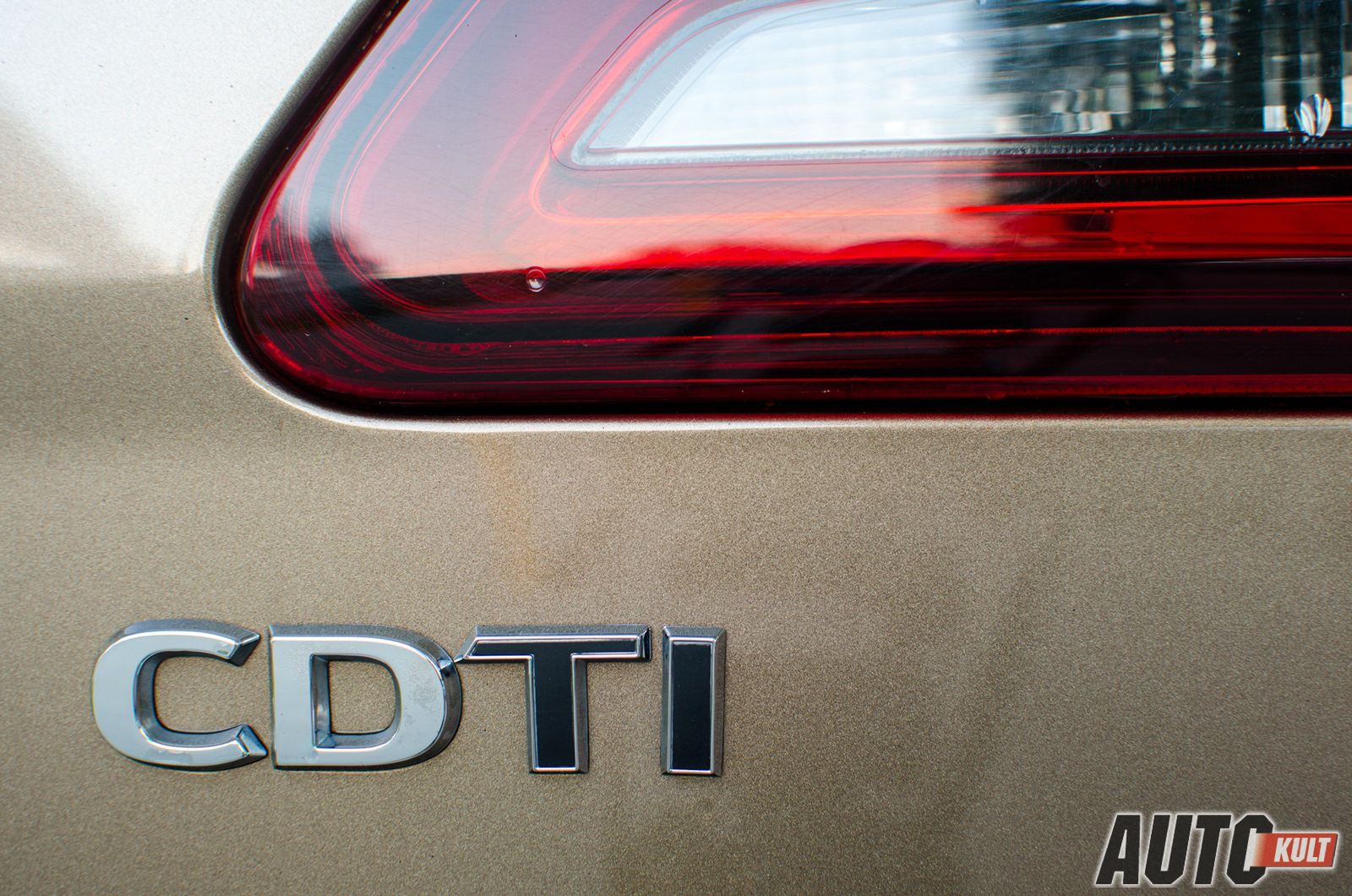 Opel Astra Tourer 1,4 Turbo LPGTEC Enjoy vs. Opel Astra Sedan 1,7 CDTI Business - test [galeria] 25
