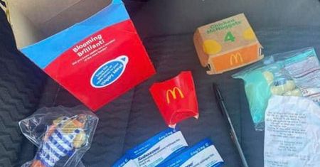 Matka zabrała dziecko do McDonald's. W Happy Mealu znalazła tajemnicze saszetki