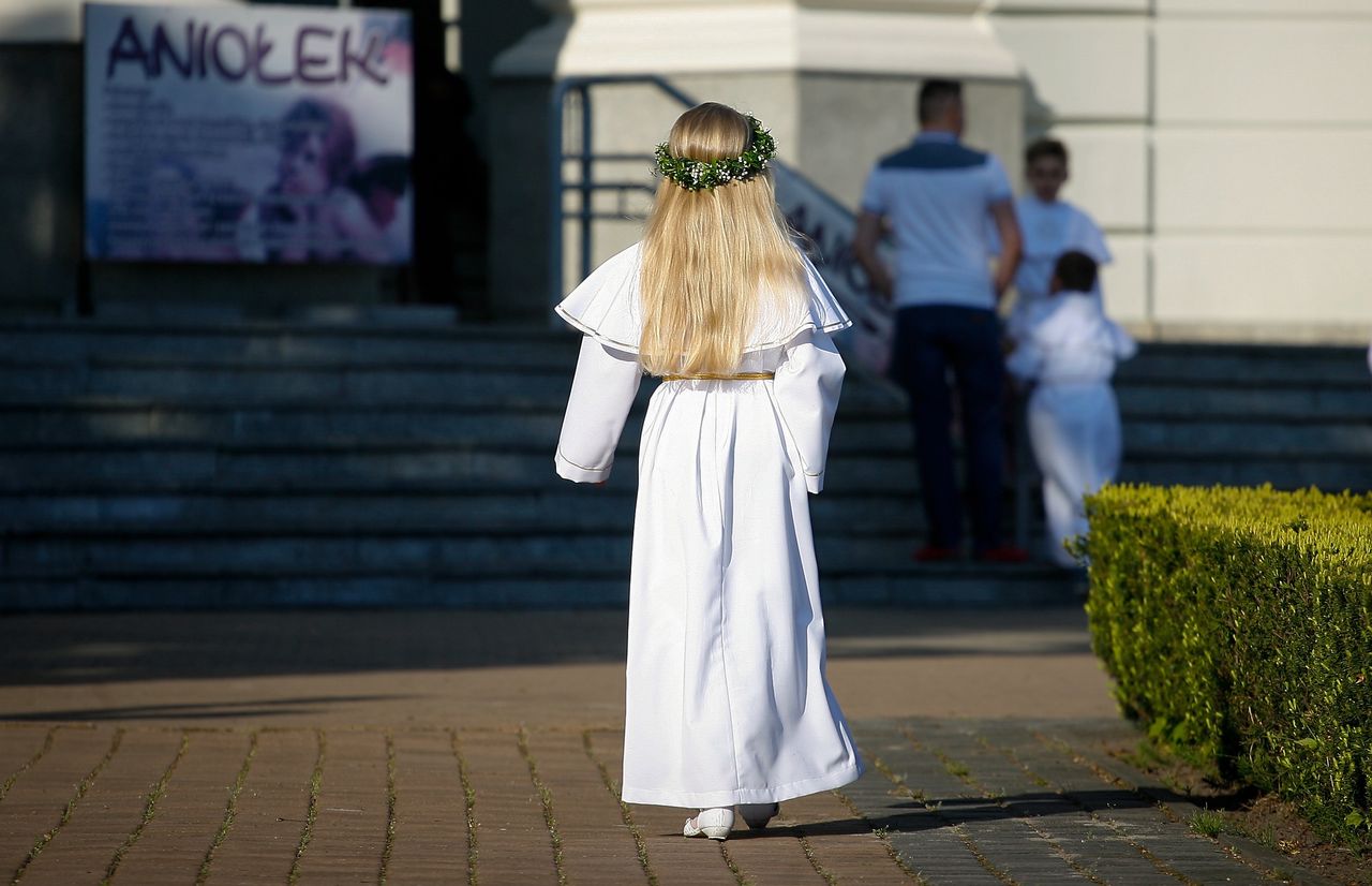 Komunie święte 2020. Do kiedy się odbędą?