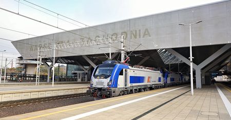 PKP Intercity wprowadza promocje na bilety. Wśród nich 10 zł dla seniora