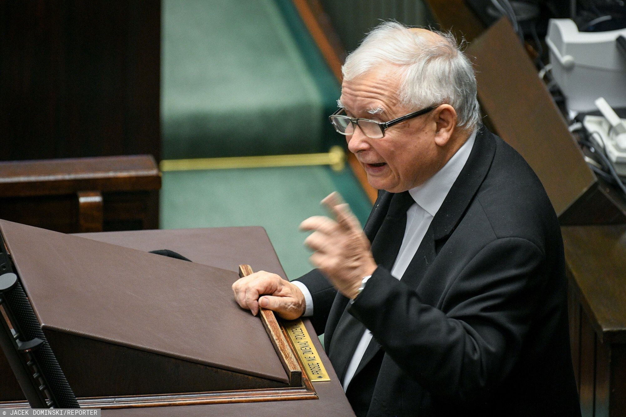 Prezes PiS na mównicy sejmowej