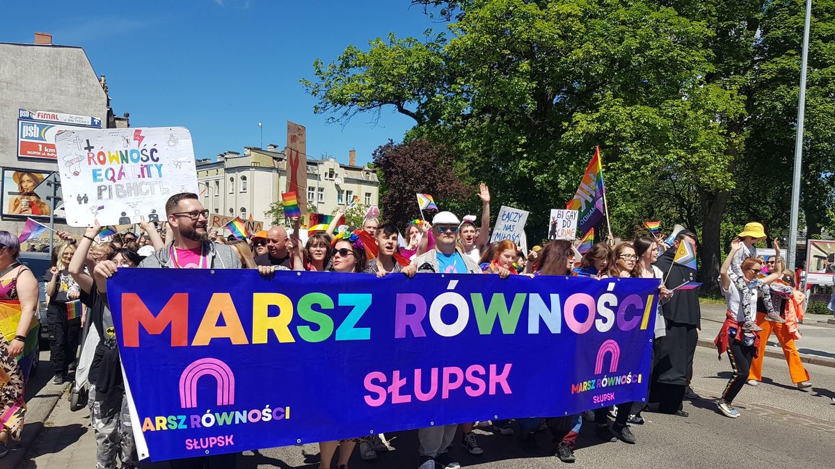Zaskakujące słowa księdza na marszu równości