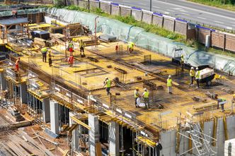 Wkrótce rząd nie będzie miał się czym chwalić. "Nadchodzi czas zapłaty za chybione inwestycje"