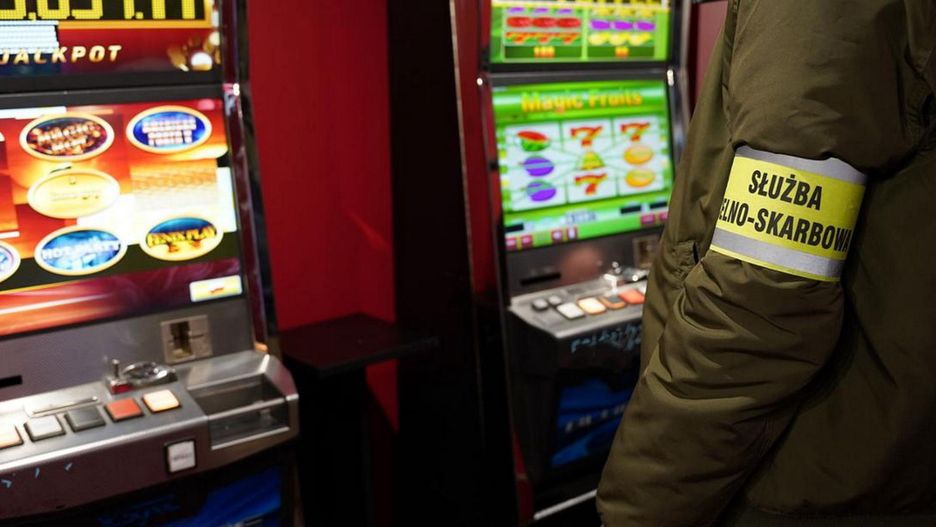 Gang organizował hazard w ponad 200 lokalach. Zarobili na tym 480 mln złotych