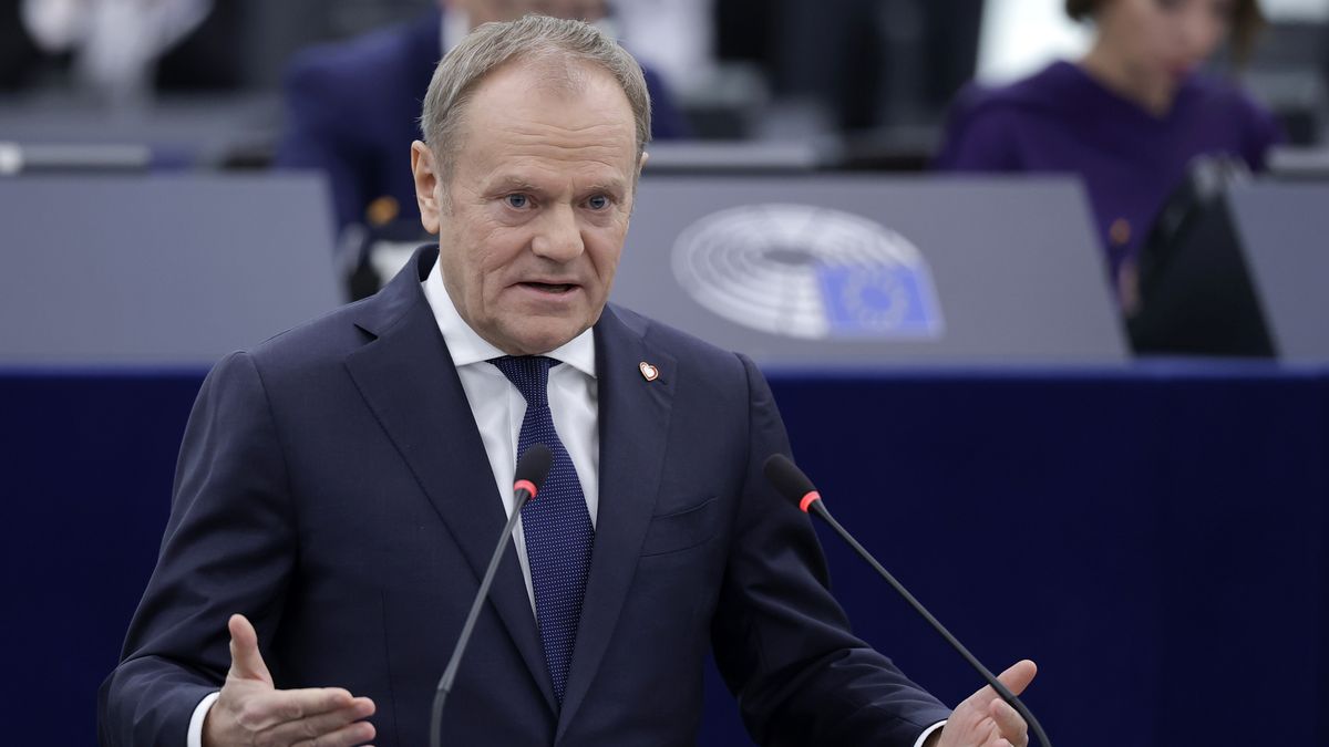 Polish Prime Minister Donald Tusk speaks during a debate on 'Presentation of the programme of activities of the Polish Presidency' at the European Parliament in Strasbourg, France, 22 January 2025. The EU Parliament's session runs from 20 till 23 January 2025. EPA/RONALD WITTEK Dostawca: PAP/EPA.