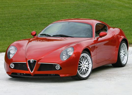 Alfa Romeo 8C Competizione 1