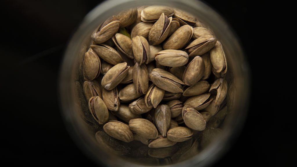 Cysteina jest obecna m.in. w pistacjach.