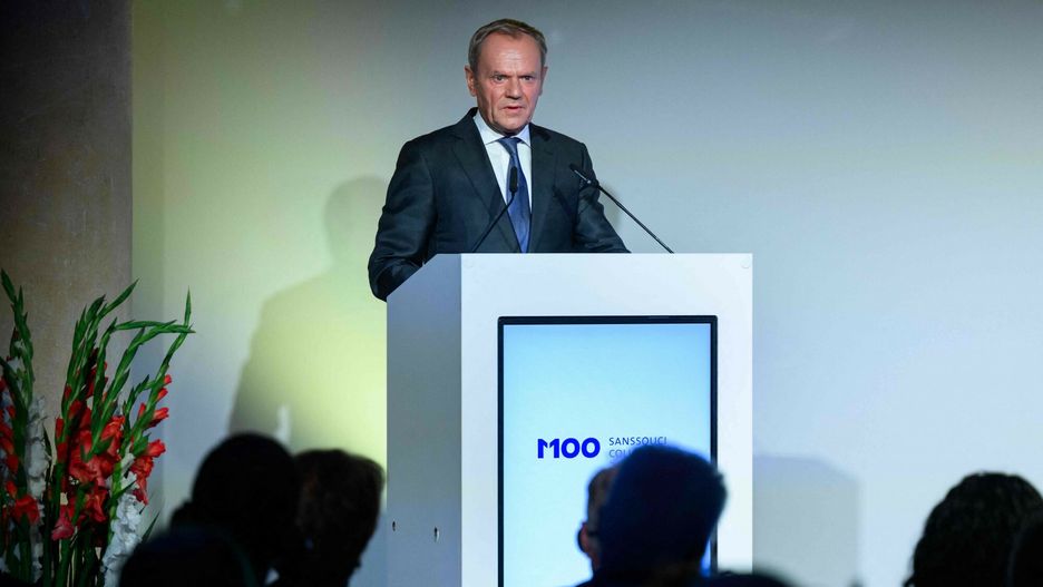 Temporary
Donald Tusk, leader of the Polish Civic Platform party, addresses guests during the M100 Media Award Ceremony, part of the M100 Media Conference for democracy and press freedom, in Potsdam, southwest of the German capital Berlin, on September 15, 2022. - - (Photo by Bernd von Jutrczenka / POOL / AFP)
BERND VON JUTRCZENKA