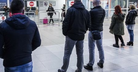 Koronawirus. Polacy "uciekają" na Wielkanoc. Samoloty na Dominikanę, Zanzibar czy do Egiptu wypełnione do ostatniego miejsca