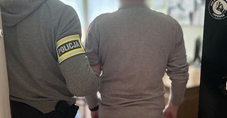 "Wściekłość kosztowała go 5 lat. 60-latek z Tczewa zniszczył dwa auta, bo ktoś stanął na jego miejscu"