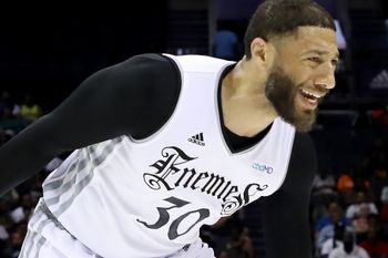 Grał w męskiej NBA. Zgłosił się do kobiecej ligi. "Identyfikuję się jako kobieta"