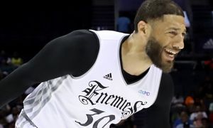 Grał w męskiej NBA. Zgłosił się do kobiecej ligi. "Identyfikuję się jako kobieta"