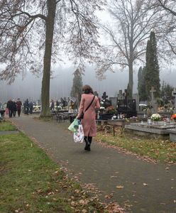 Wszystkich Świętych 2023. Czy to święto nakazane? Co z wizytą na cmentarzu?