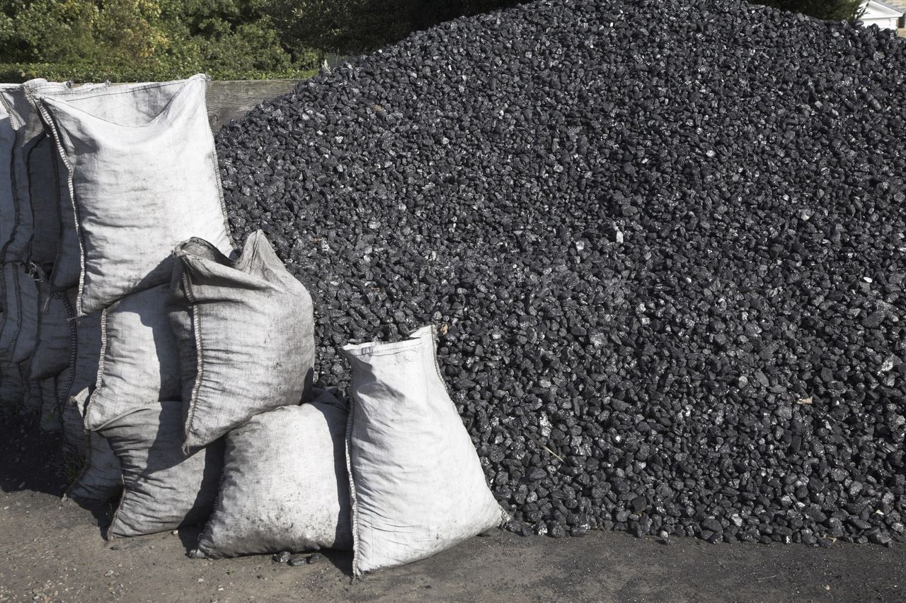 Kupili węgiel i stracili pieniądze. Ponad 100 poszkodowanych