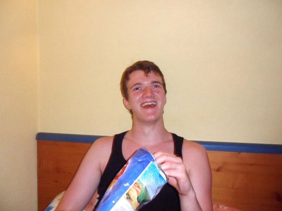 "Zjarany ziomek" zwęszył kasę w aukcjach NFT. Chce wystawić oryginalne zdjęcie z mema na sprzedaż 3
