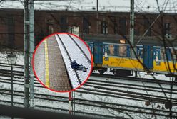 Pociąg wyhamował. Mężczyzna leżał nieprzytomny